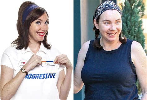 who plays flo from progressive|Stephanie Courtney